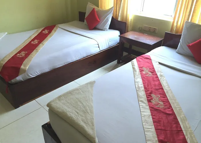 Side Walk Hotel 3*