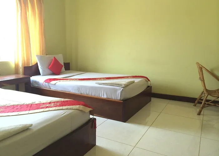 Side Walk Hotel 3*